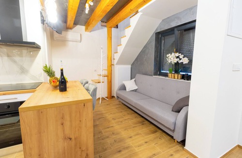 Krapina-Zagorje House | Peaceful vineyard house with jacuzzi and sauna for relaxation.