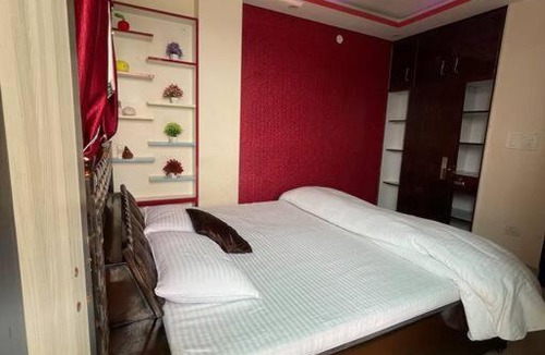 South West Apartment | Peacefulhuts stylish and independent flat near Airport