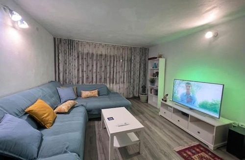 Tirgu Jiu House | Pensiunea Dij Valea Șușiței, Safarii Jepp Offroad Ghid Turistic, Climbing, Rafting, Paragliding