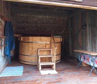 Belis House | Pensiunea Floare de Colt