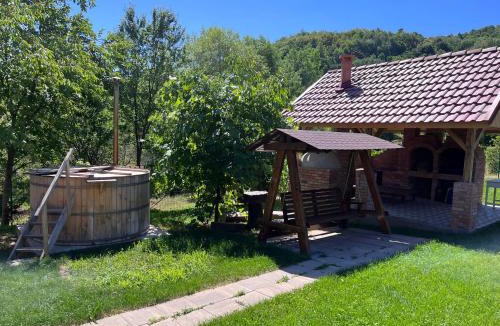 Baia de Cris House | Pensiunea La Buru