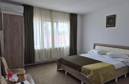Tismana House | Pensiunea Magnolia din Tismana