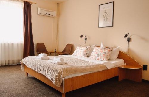 Sinmartin House | Pensiunea Maris