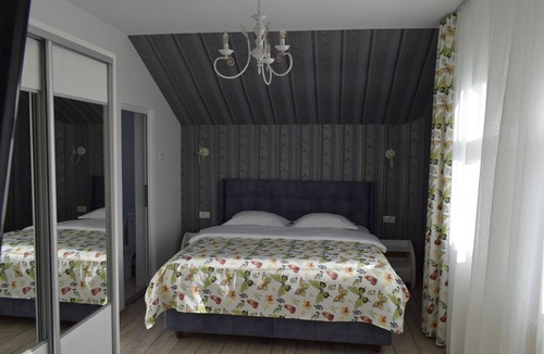 Sinaia House | Pensiunea Nicolas