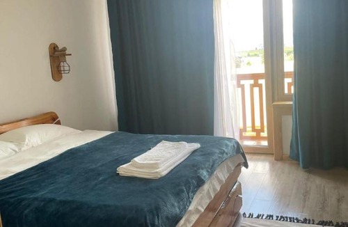 Marisel House | Pensiunea Roua Brazilor Mărișel