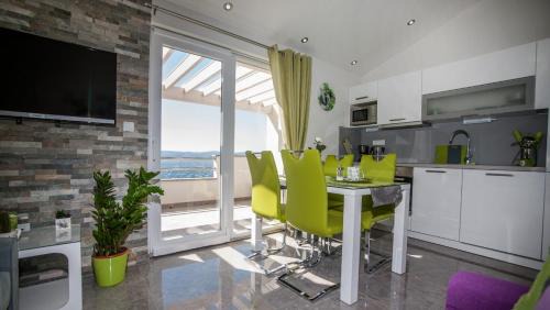 Mimice Apartment | Penthouse Filka