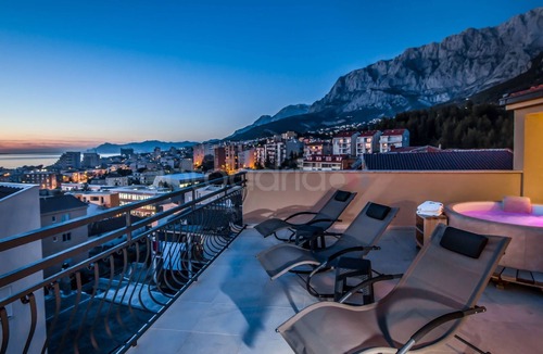 Bidol Apartment | Penthouse Skytub by Interhome