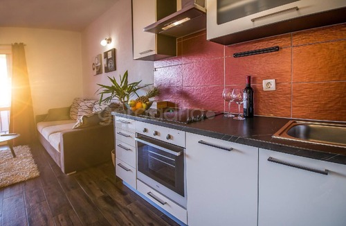 Bidol Apartment | ⛱ Penthouse Skytub ★ Whirlpool bath ★ Free Parking