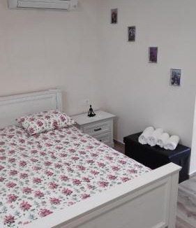 Zminj Apartment | Perina hiža