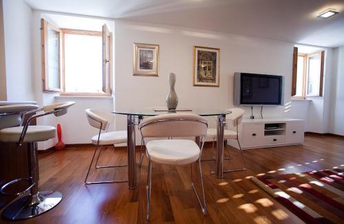 Old Town Apartment | Peristil Apartment