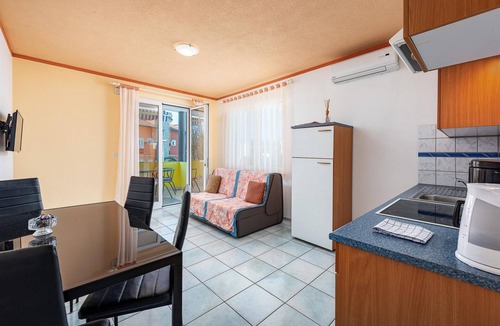 Đuba Apartment | Pet friendly apartment in Duba with WiFi
