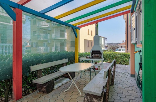 Đuba Apartment | Pet friendly apartment in Duba with WiFi