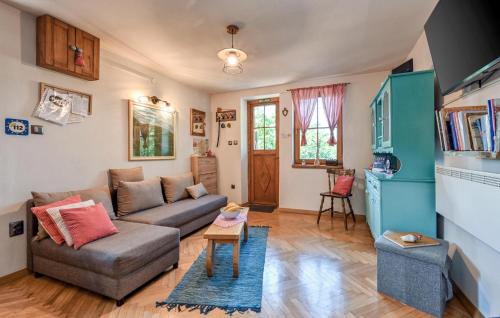 Strigova House | Pet Friendly Home In Sveti Urban With Sauna