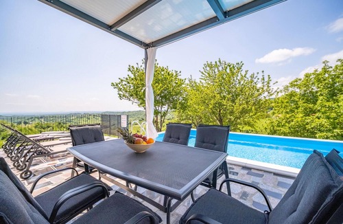 Jastrebarsko House | Pet friendly home in Ivancici