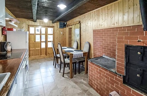 Vojnic House | Pet friendly home in Karlovac with WiFi