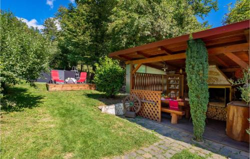 Lic House | Pet Friendly Home In Lic