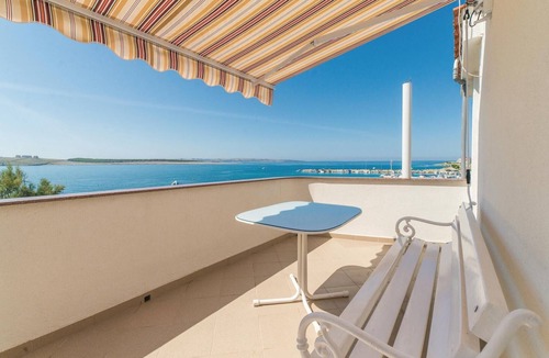 Povljana House | Pet friendly home in Povljana with WiFi