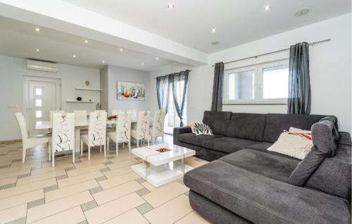 Janjina House | Pet Friendly Home In Sreser With Sauna