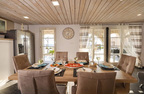 Senj House | Pet friendly home in Stinica
