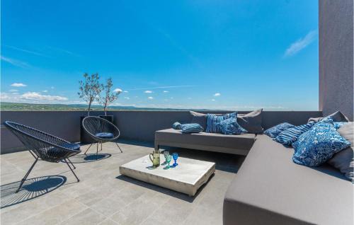 Benkovac House | Pet Friendly Home In Zagrad