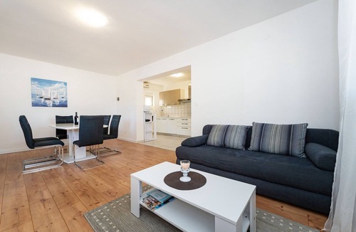 Rastevic House | Pet-friendly home near Lake Vrana