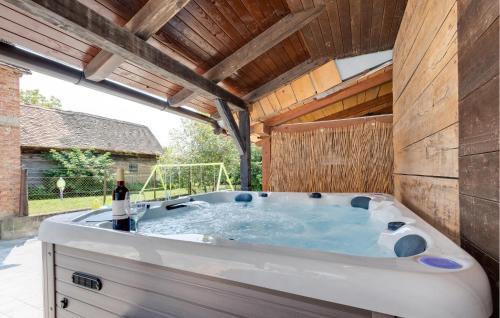 Martinska Ves House | Pet Friendly Home In Martinska Ves