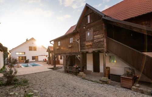 Martinska Ves House | Pet Friendly Home In Martinska Ves