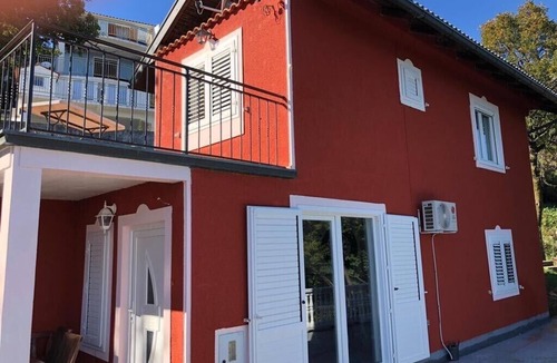 Zagorje House | Picturesque sea view, sehr privat, pool fun for the kids