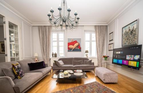 Old Town Apartment | Pinterest Apartment in the City Center