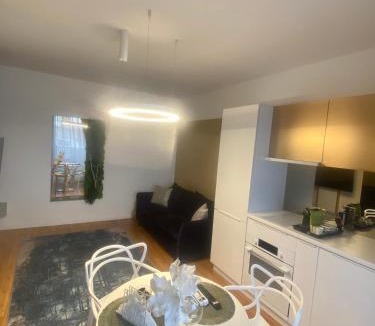 Pitesti Apartment | Pitesti Sunset View