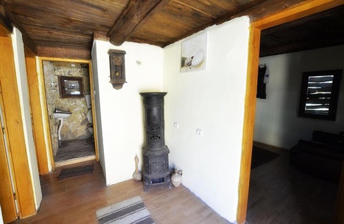 Negotin Bed & Breakfast | Pivnice Radosavljević - Ljubina brvnara