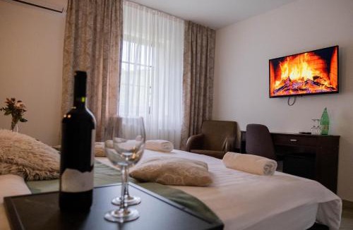 Cujica Krcevina Hotel | Plitvice Inn