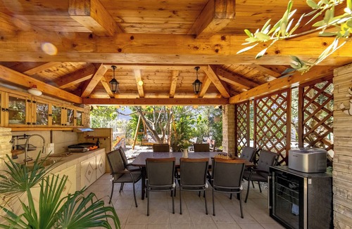 Kostrena Apartment | Pool and Garden Apartment Hortenzija 2, Kostrena, Croatia