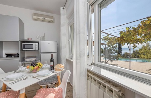 Rijeka Apartment | Pool And Garden Apartment Happy Sound