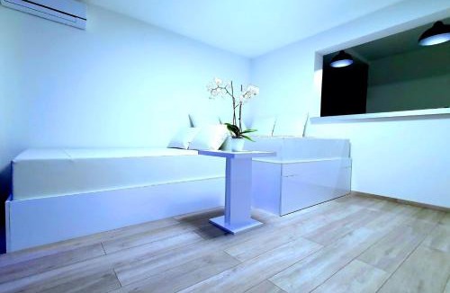Mihotici Apartment | Pool and Jacuzzi Luxury Apartments