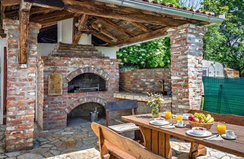 Nedescina Apartment | Pool House Kristina - Happy Rentals