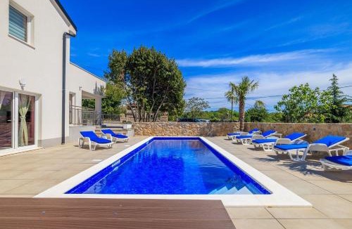 Kras Apartment | Pool mit Salzektrolyse unweit der Heilschlamm Bucht
