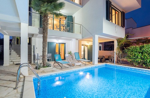 Kastel Stafilic House | Poolincluded - Villa Santa Maria