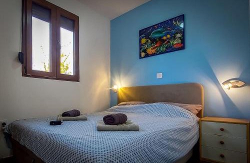 Rovinjsko Selo House | Poolside compact family cottage Sara