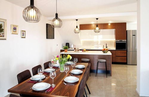 Solin Villa | Porta Villa Salonae - your new home, away from worries.