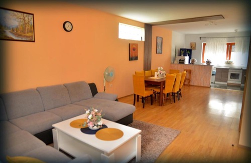 Sotin Apartment | Prekrasan Apartman Anka uz rijeku Dunav Vukovar