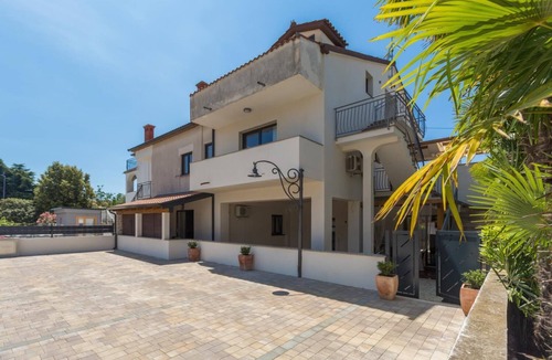 Spadici Apartment | Premium flat only 250 metres to the beach with private terrace, barbecue, WiFi