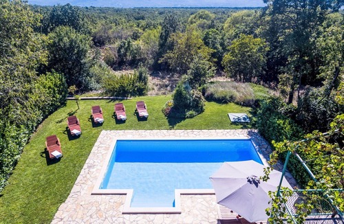 Gornji Prolozac House | Private Villa with hot tub, A/C, private pool, WIFI, TV, terrace, pets allowed, panoramic view