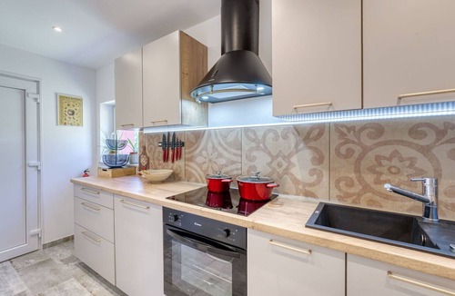 Brod Moravice House | Private Villa with hot tub, WIFI, private pool, A/C, TV, terrace, pets allowed, panoramic view