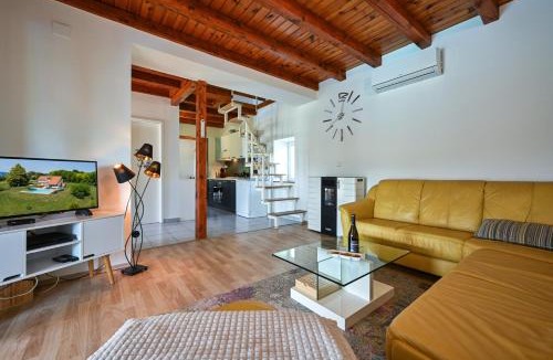 Pregrada House | Private Villa with Pool and Jacuzzi Dreamy Hill