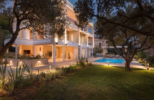 Promajna Apartment | Promajna Villa 01, Apartment 02 (2 + 2, 1st floor)