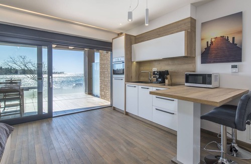 Lovrecica Apartment | Punta Mulino Studio Apartment A2 by the sea