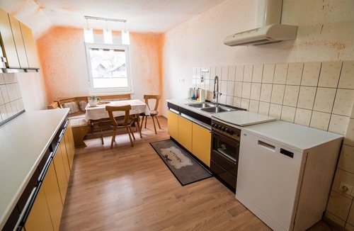 Radovljica Apartment | Quiet and Sunny Apartment with Balcony - Two Bedroom Apartment with Balcony