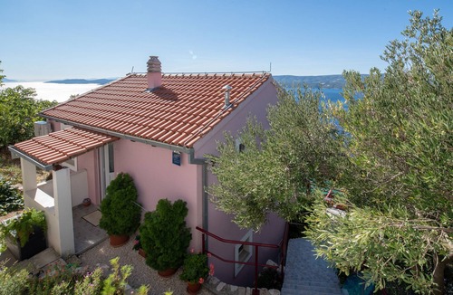 Celina House | Quiet house in a stone village with panoramic sea views