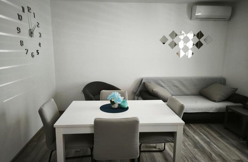 Razanac Apartment | Radovinka